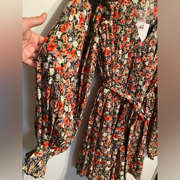 🔥 NWT ENDLESS ROSE GLORAL PLEATED ROMPER - Picture 7 of 10